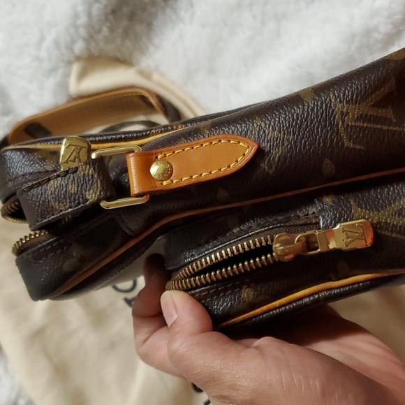 LV bag - Picture 4 of 12